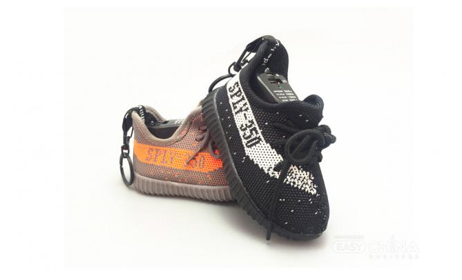 Повербанк кроссовок 8000 мАч Повербанк кроссовок 8000 мАч